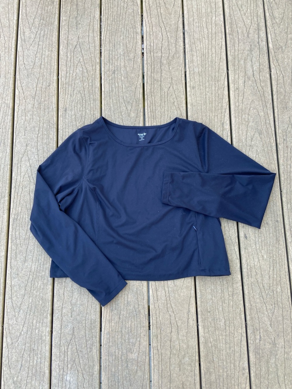 Old Navy Women’s Black Cropped Long-Sleeve Workout Top Size XXL Go-Dry